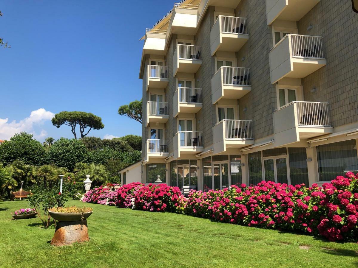 Hotel Atlantico Forte dei Marmi Esterno foto