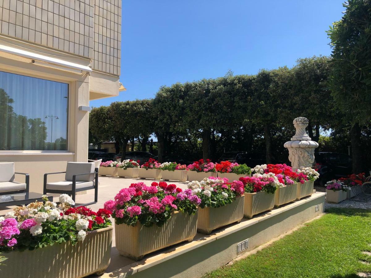 Hotel Atlantico Forte dei Marmi Esterno foto